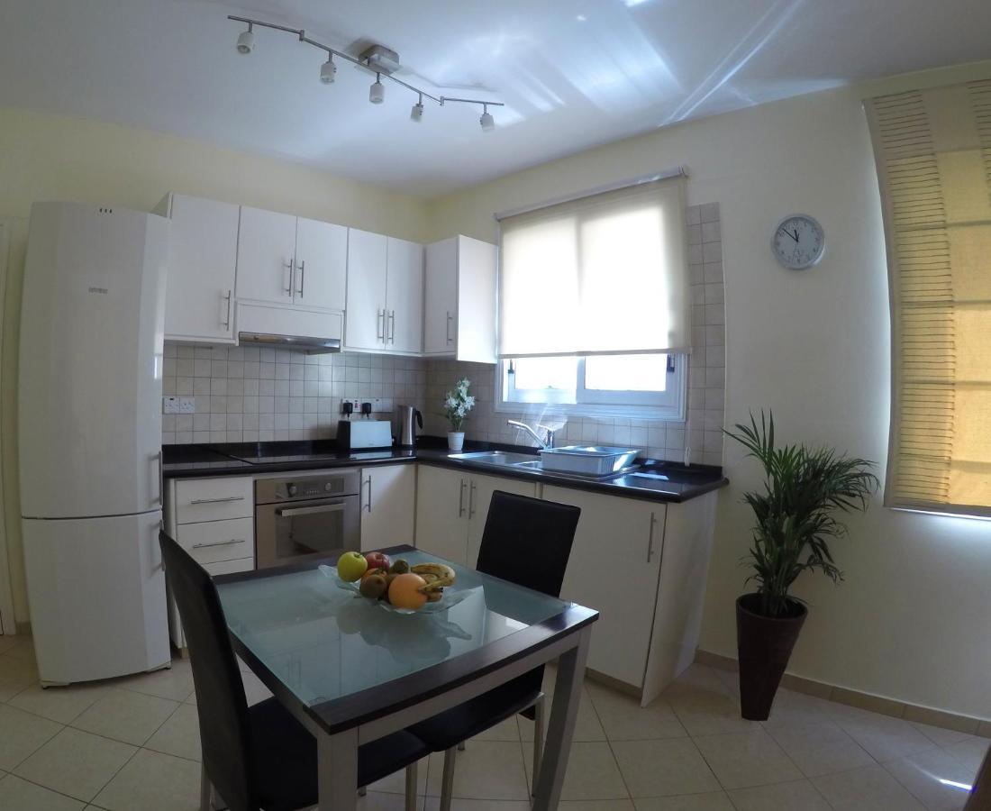Kato Paphos Suites Ngoại thất bức ảnh