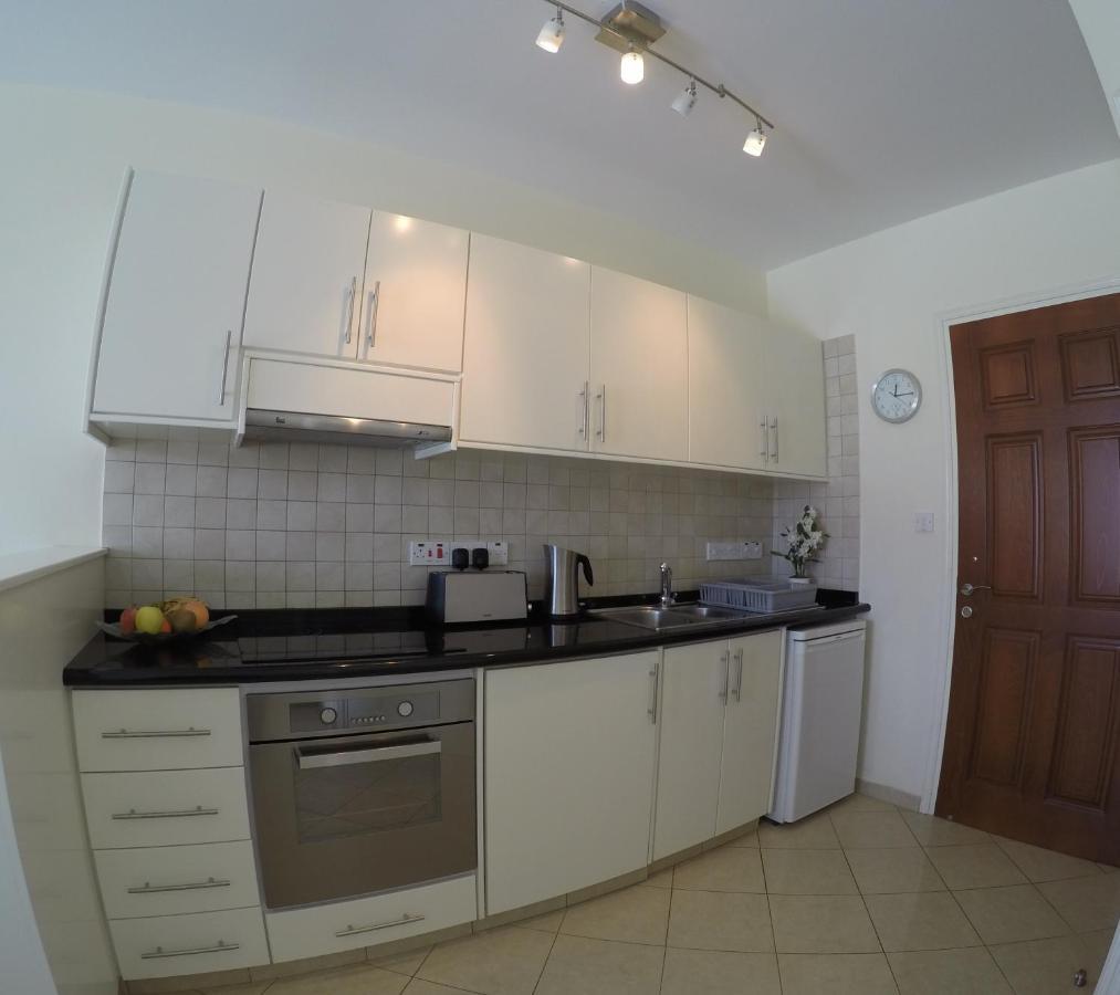 Kato Paphos Suites Ngoại thất bức ảnh