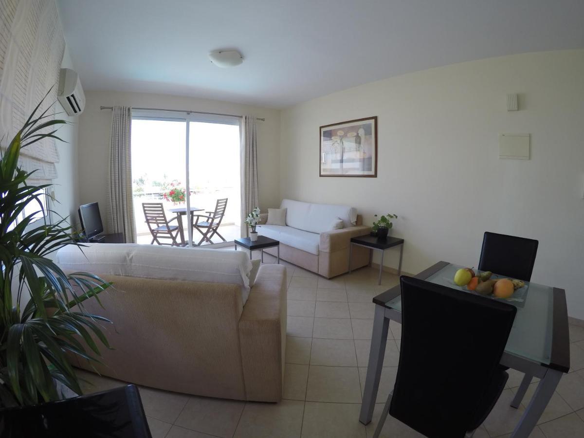 Kato Paphos Suites Ngoại thất bức ảnh