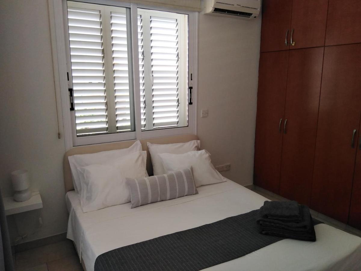Kato Paphos Suites Ngoại thất bức ảnh