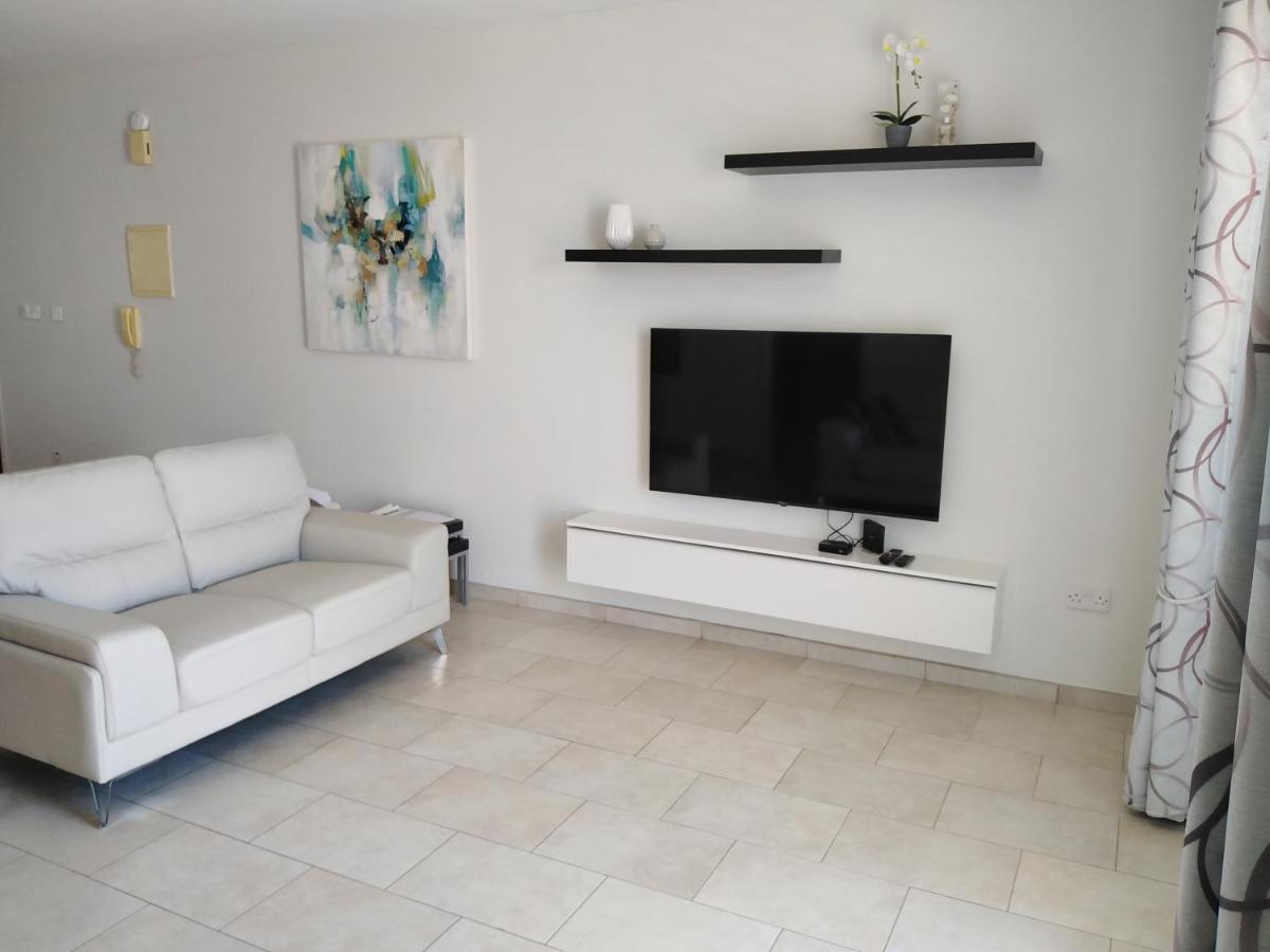 Kato Paphos Suites Ngoại thất bức ảnh
