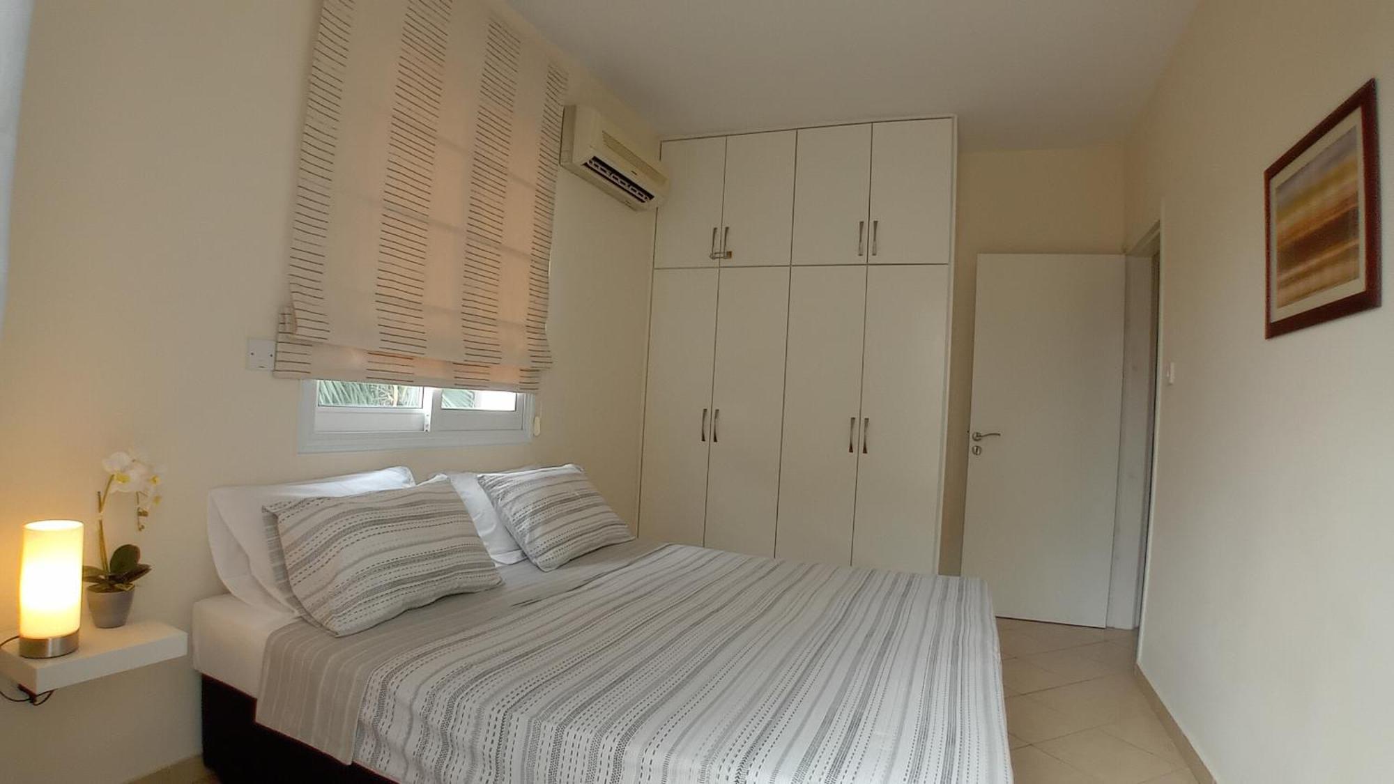Kato Paphos Suites Ngoại thất bức ảnh